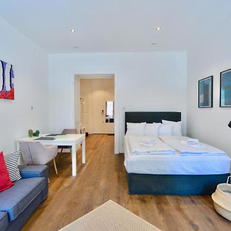 Charming Studio In Servitenviertel I Appartement Wenen Buitenkant foto
