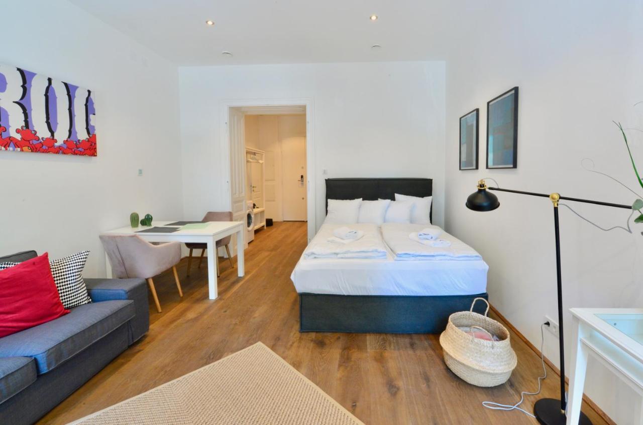 Charming Studio In Servitenviertel I Appartement Wenen Buitenkant foto