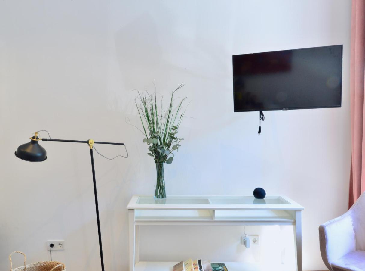 Charming Studio In Servitenviertel I Appartement Wenen Buitenkant foto