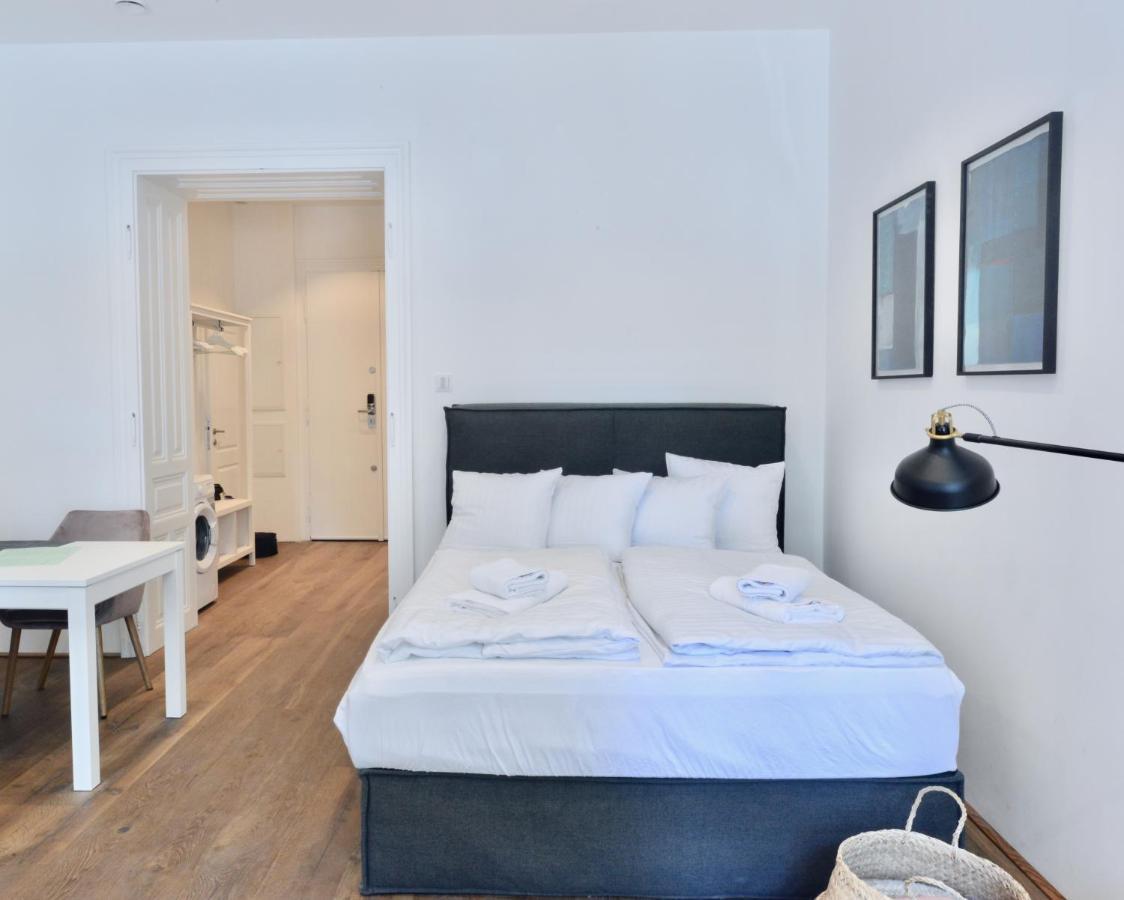 Charming Studio In Servitenviertel I Appartement Wenen Buitenkant foto